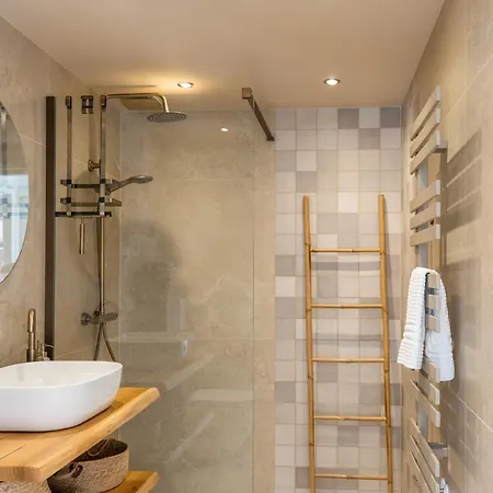 Floors - Luxe Woning Nabij & Keukenhof Hébergement de vacances
